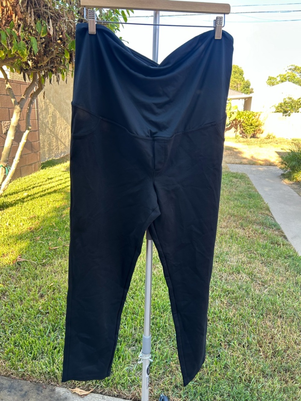 Isabel Maternity by Ingrid & Isabel Black Cropped Maternity Pants - Picture 5 of 16